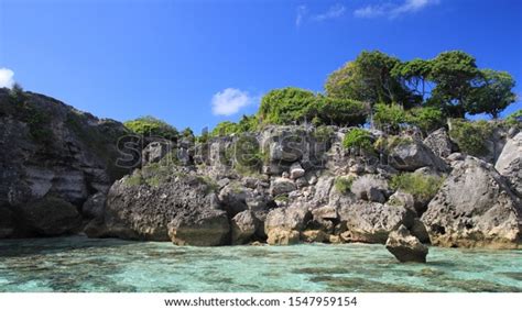 Das Pulau Kambing: Eine magische Insel der Entspannung vor den Toren Jakartas!