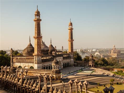 Der Charminar – Ein architektonisches Meisterwerk aus dem 16. Jahrhundert!