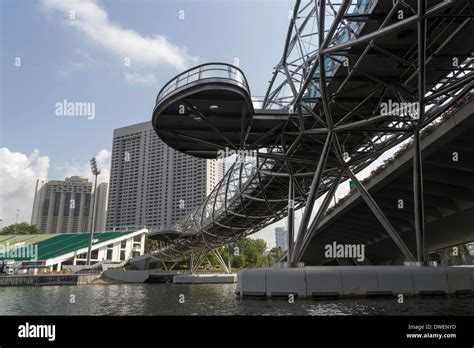 Der Zhongshanqiao Brücke - Ein architektonisches Meisterwerk über dem gelben Fluss!