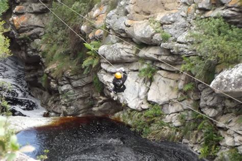 Die Big Swing: Ein adrenalingeladener Sprung über den Tsitsikamma-Nationalpark!