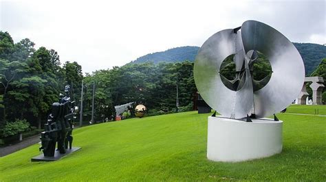  Hakone Open-Air Museum: Eine Skulpturenlandschaft mit Panoramablick auf den Fuji!