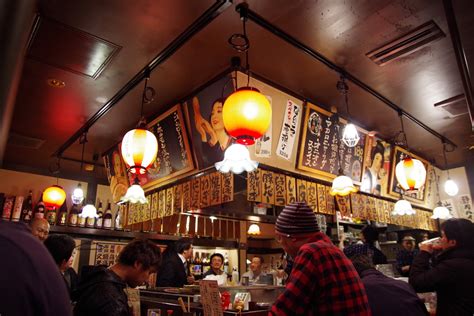 池袋 おでん 居酒屋 と 未来都市の交差点