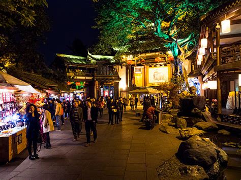 Jinli Altstadt: Ein historischer Markt mit unwiderstehlichem Charme!