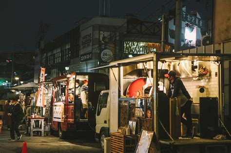 下北沢 夜カフェ - 時間を超えた味覚の旅