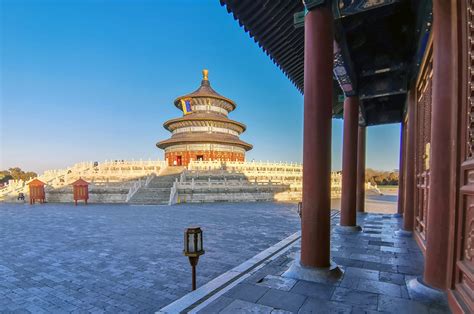 Der Tempel des Himmelreichs – Eine Oase der Ruhe im Herzen von Chengde!