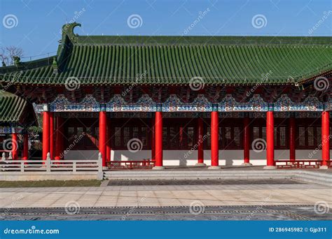  Der Tengwang-Pavillon: Ein Meisterwerk der chinesischen Architektur und ein Fenster zur Geschichte!